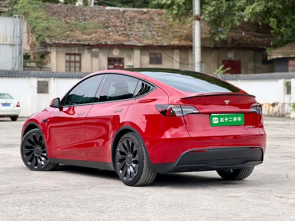Tesla Model Y, 2021 все фото