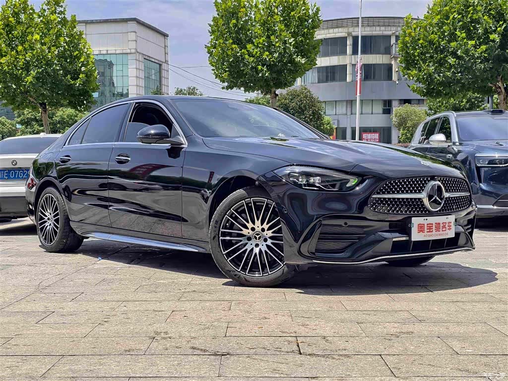 Mercedes-Benz C-Class, 2026 3
