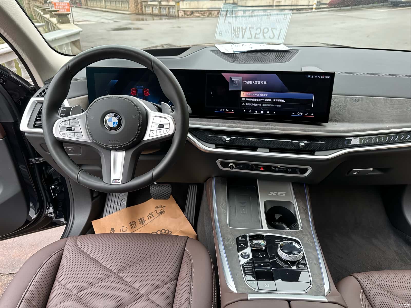 BMW X5, 2025 все фото