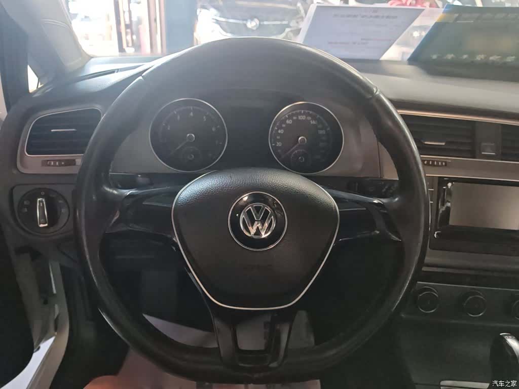 Volkswagen Golf, 2016 3