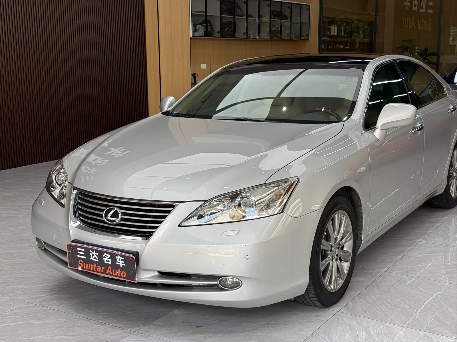 Lexus ES, 2009 9