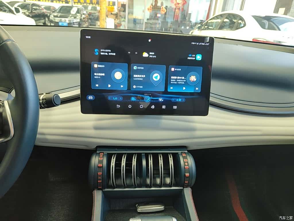 BYD Yuan, 2022 13