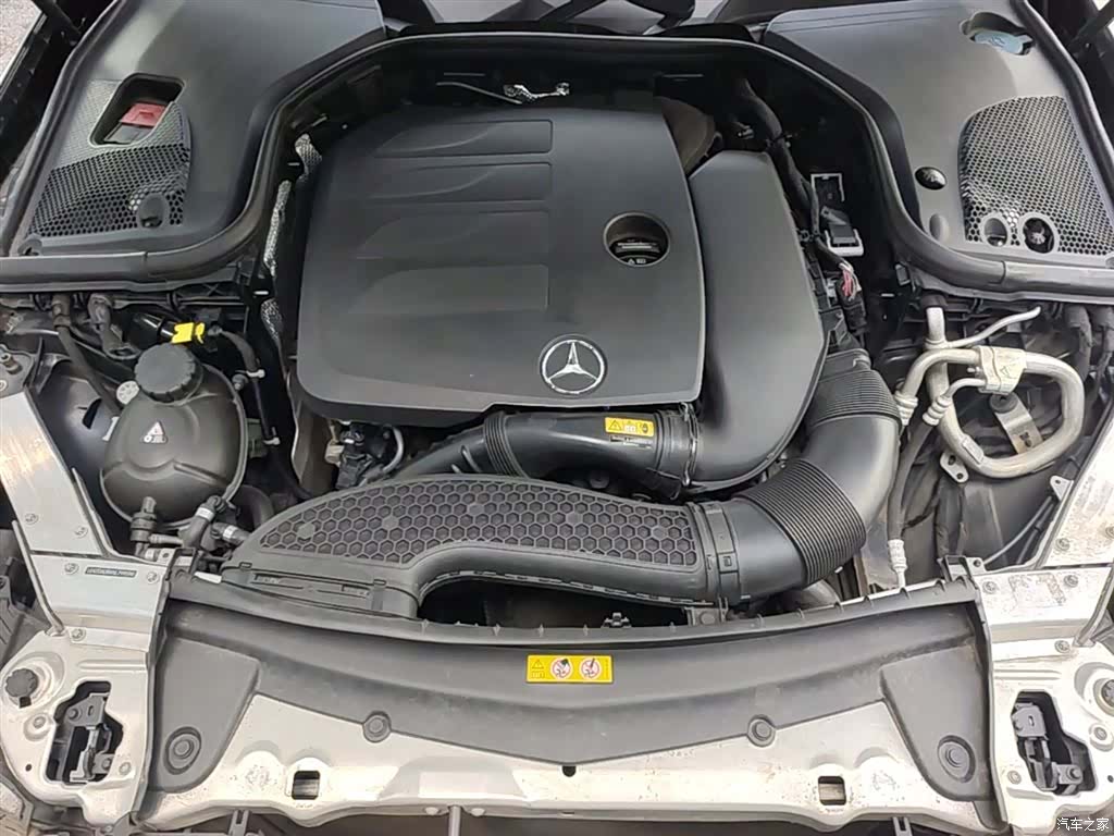 Mercedes-Benz E-Class, 2022 20