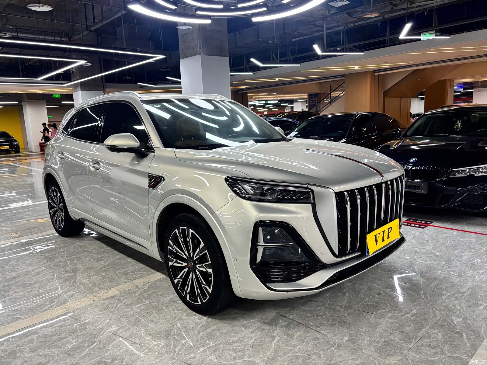 Hongqi HS5, 2023 3
