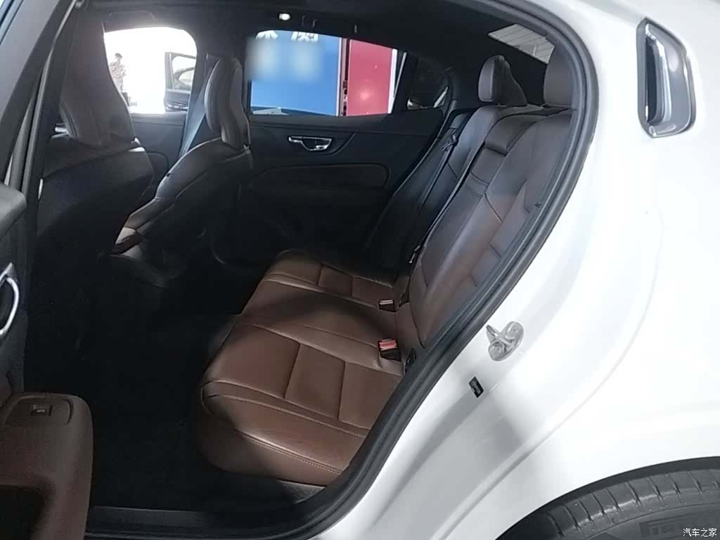 Volvo S60, 2022 17