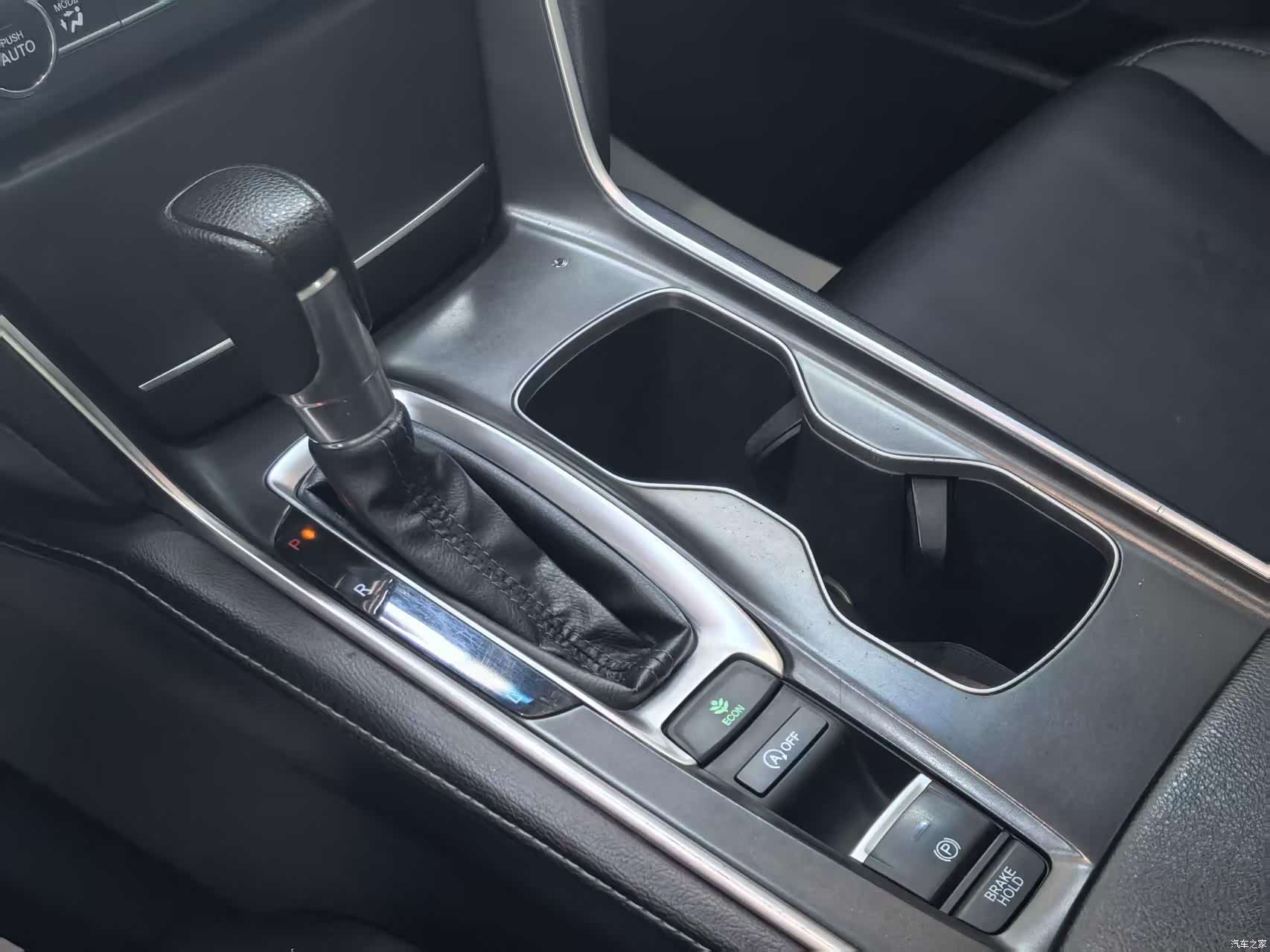 Honda Accord, 2018 11