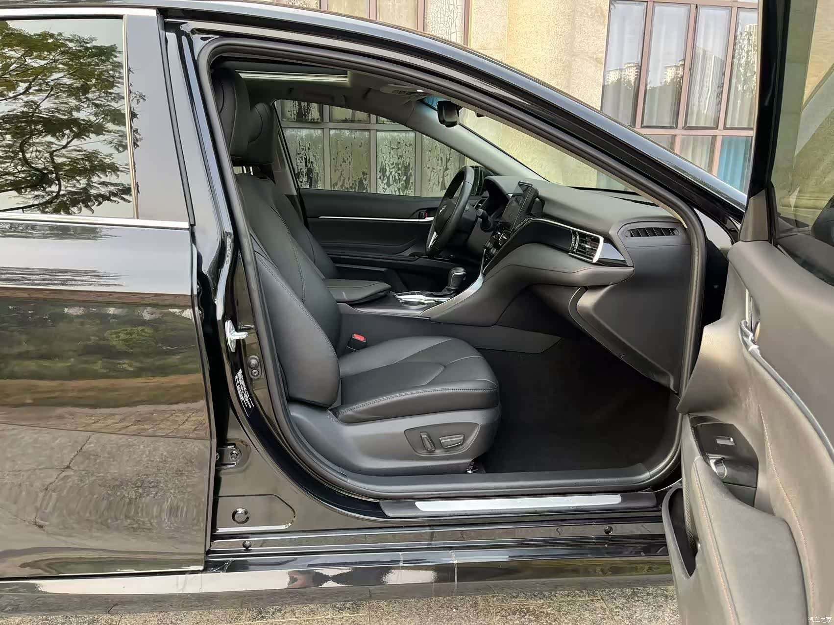 Toyota Camry, 2022 16