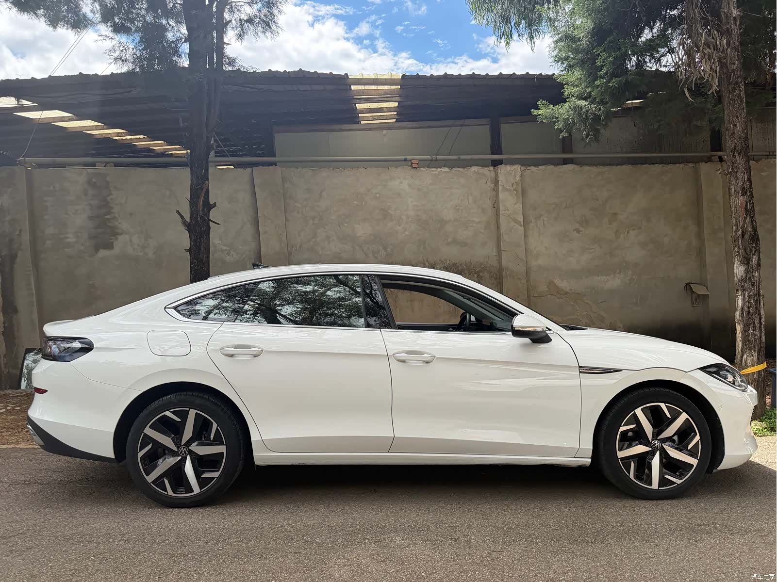 Volkswagen Lamando, 2023 все фото