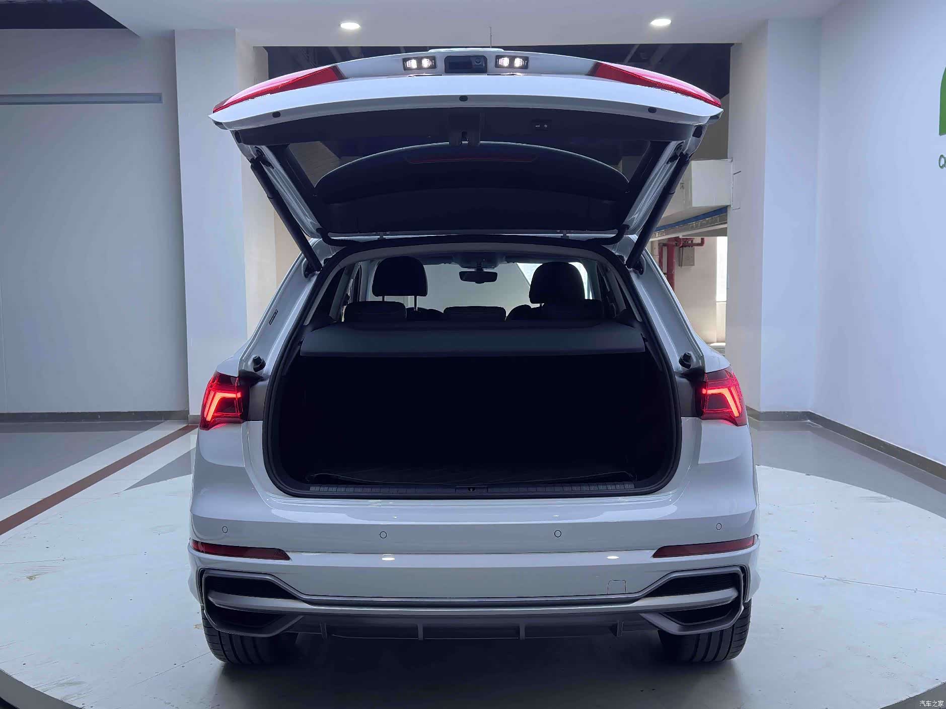 Audi Q3, 2023 23