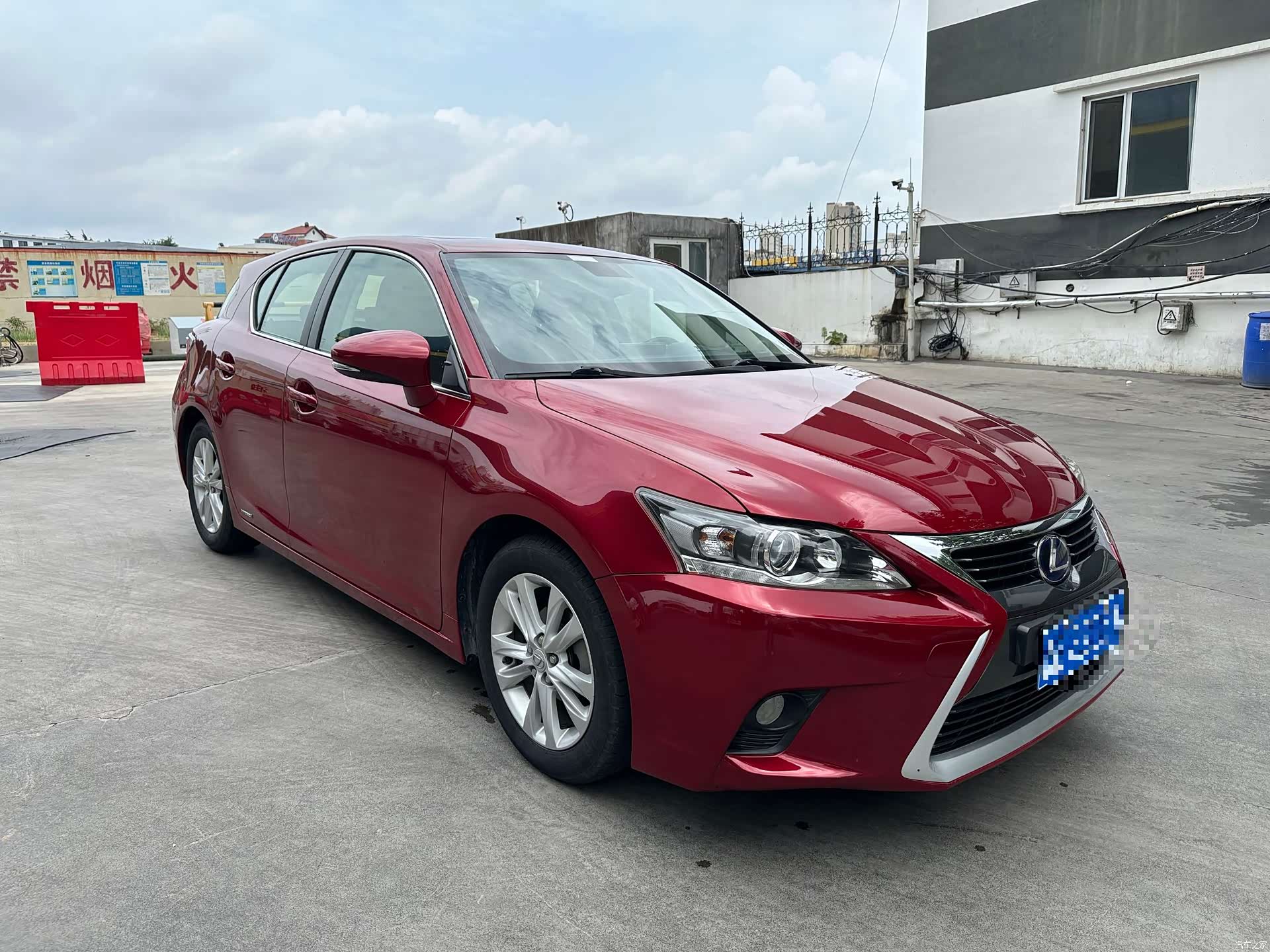 Lexus CT, 2014 3