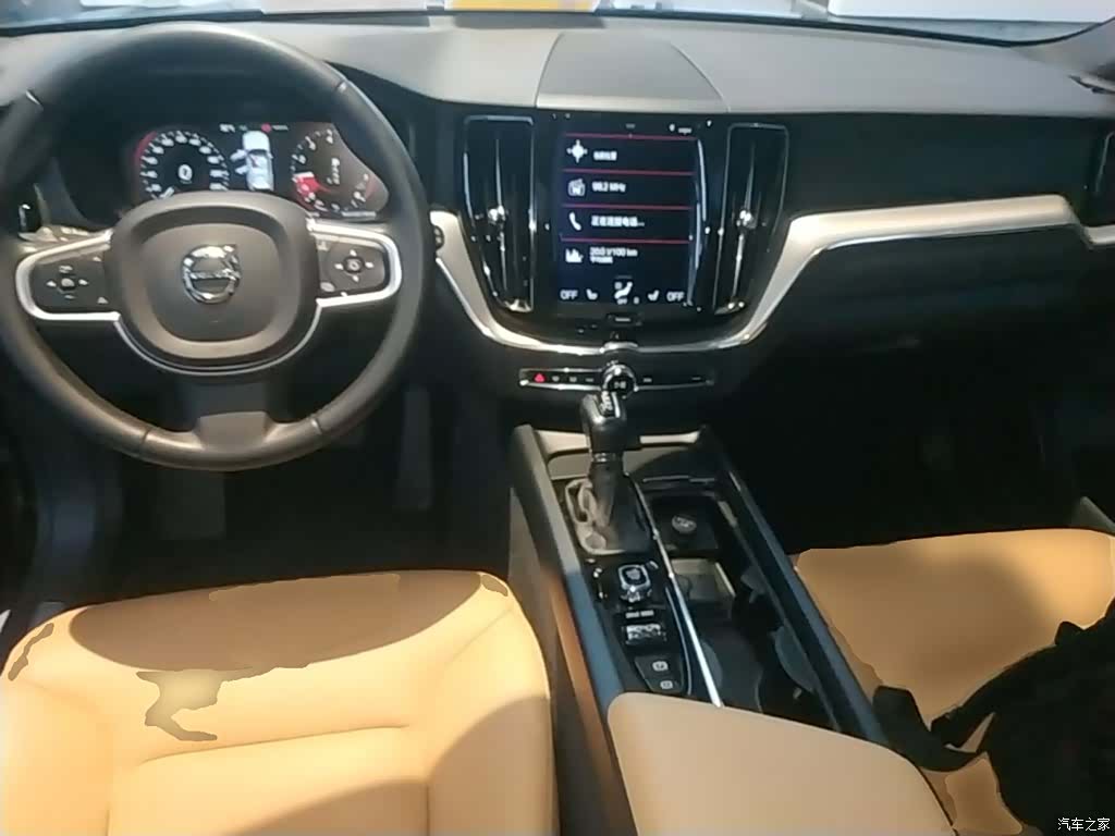 Volvo XC60, 2018 10