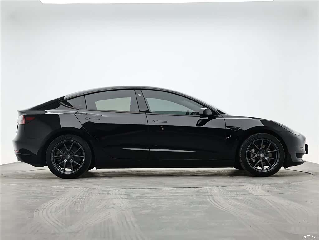 Tesla Model 3, 2021 все фото