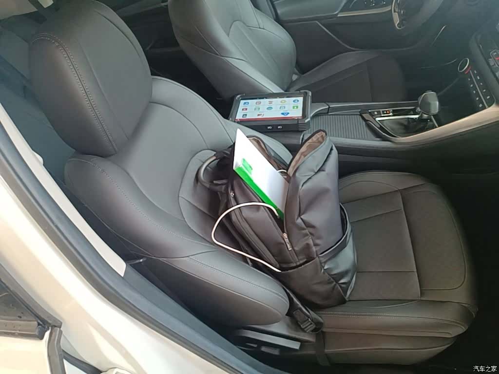 DongFeng AX7, 2021 25