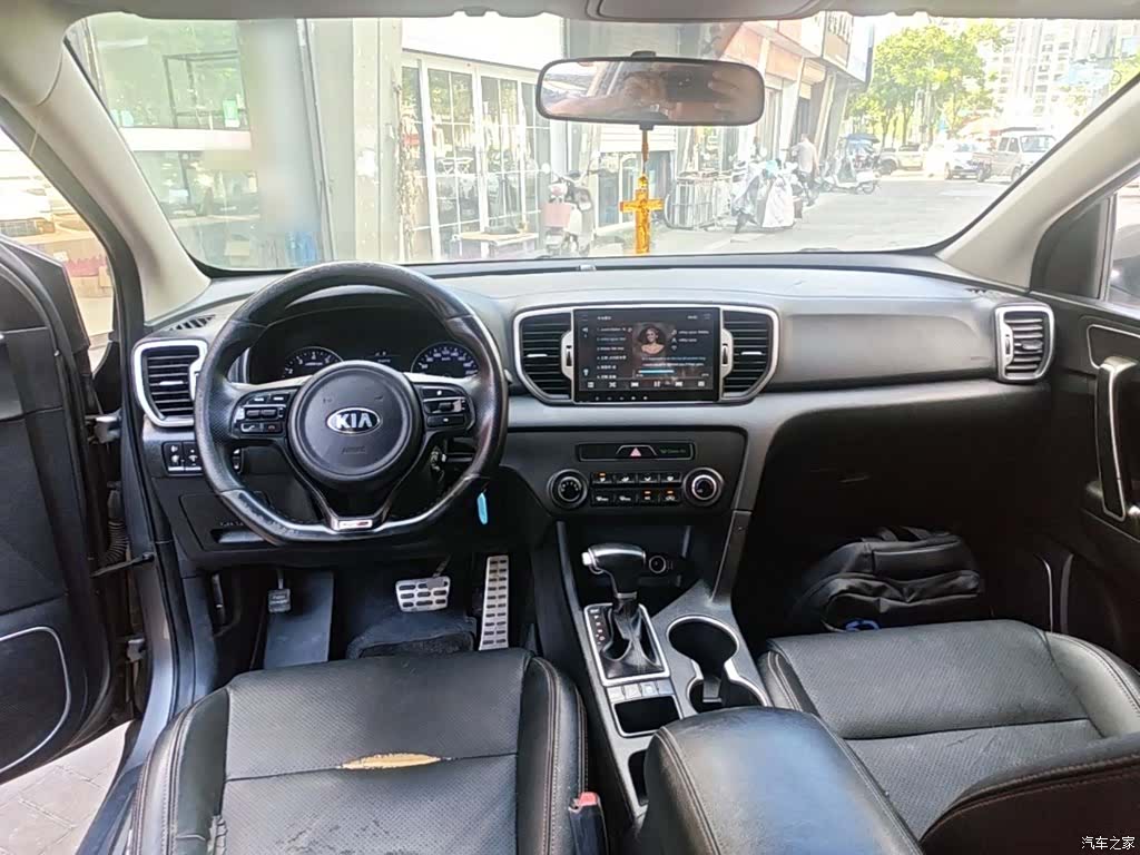 Kia KX5, 2016 10