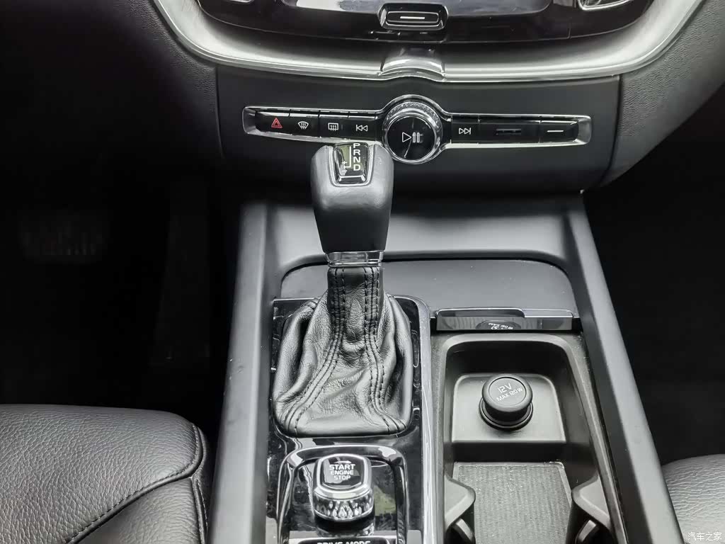 Volvo XC60, 2018 13