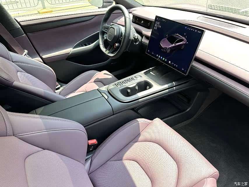 Xiaomi SU7, 2025 7