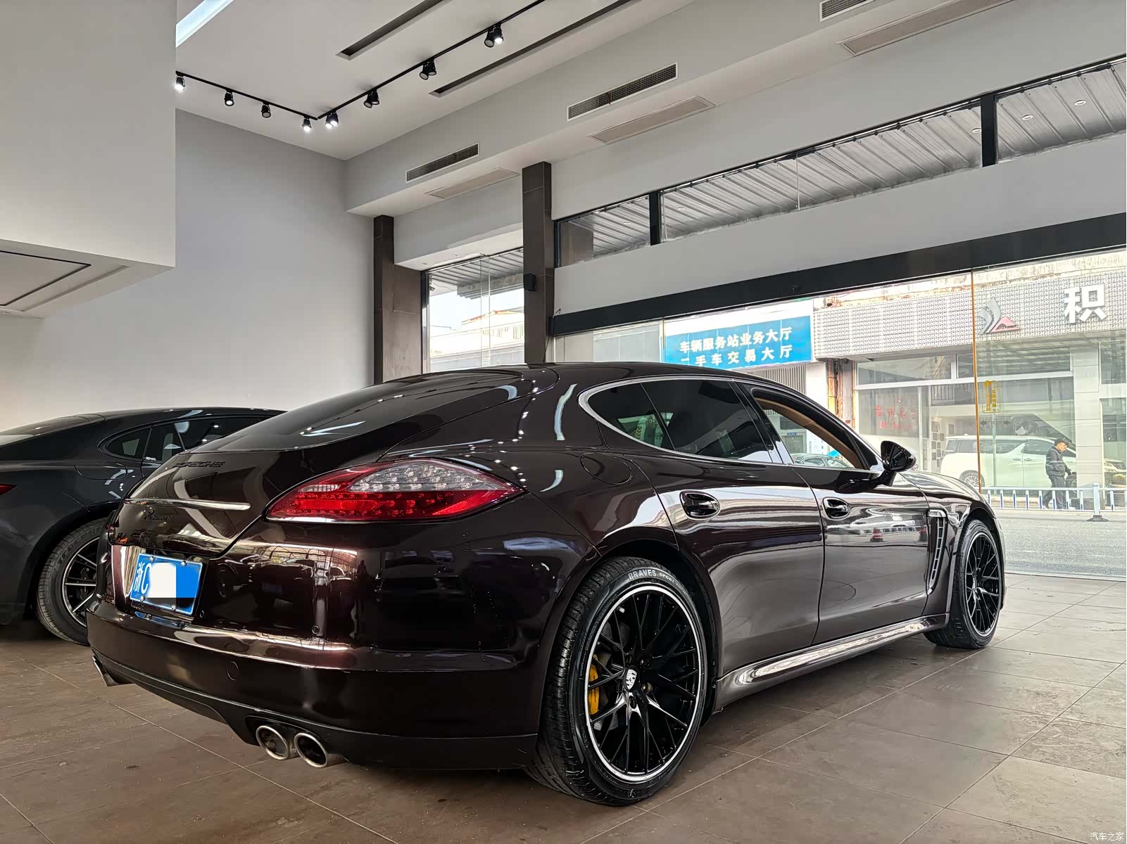 Porsche Panamera, 2011 4