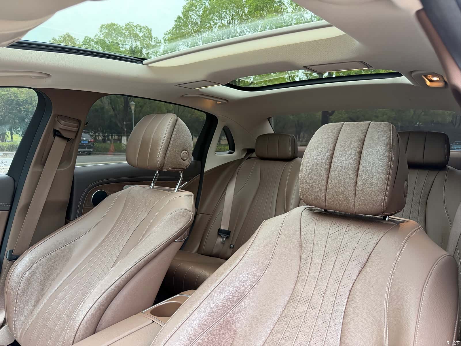 Mercedes-Benz E-Class, 2020 8