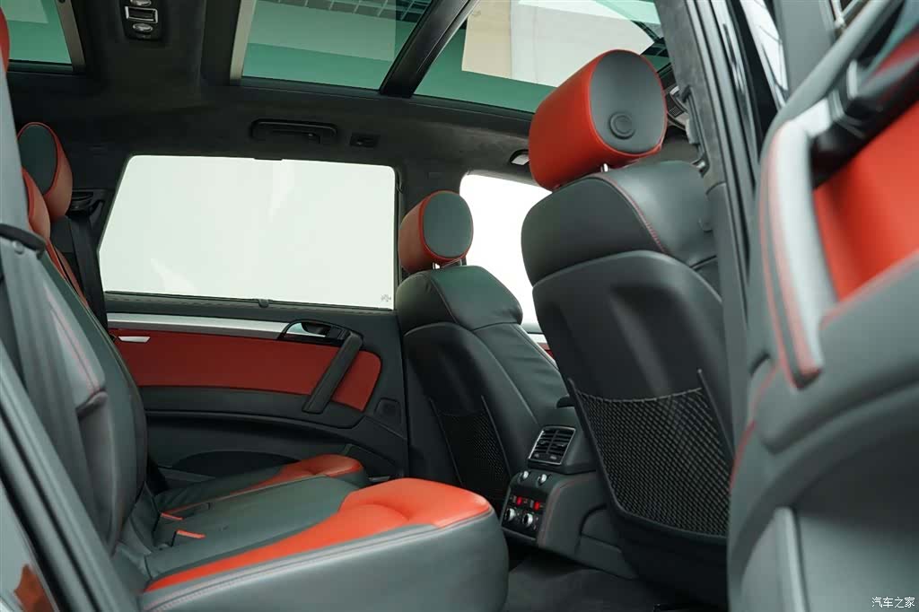 Audi Q7, 2011 30