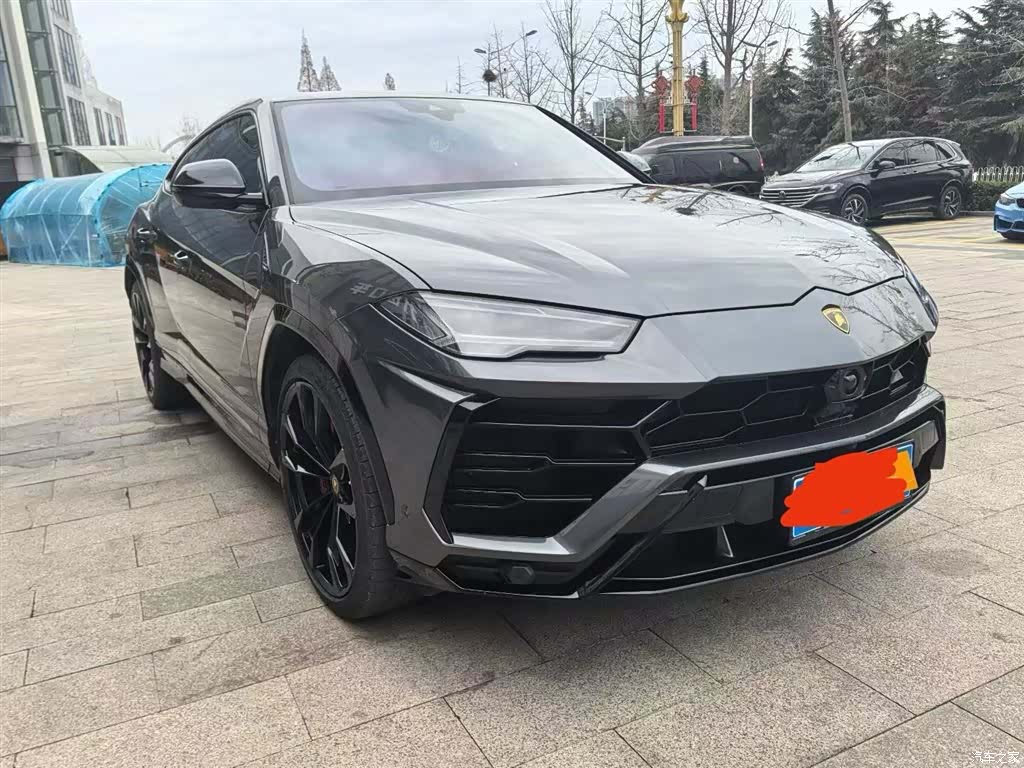 Lamborghini Urus, 2025 2