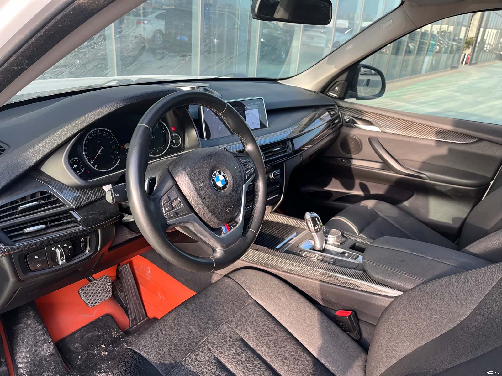 BMW X5, 2018 все фото