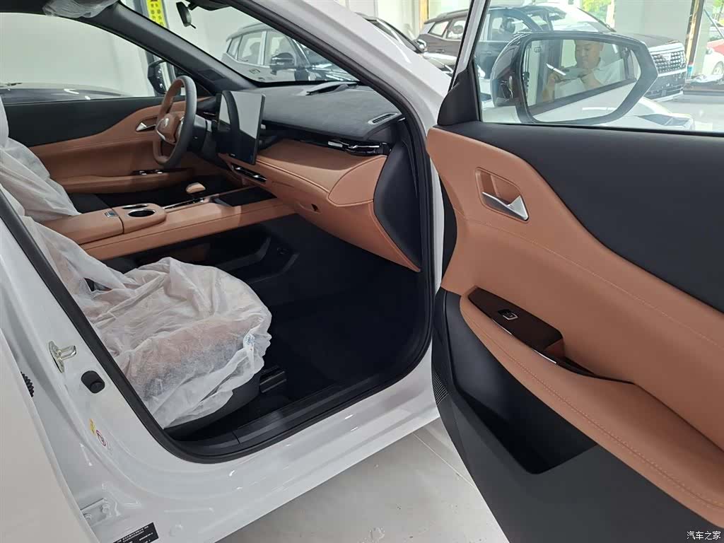 Changan UNI-Z, 2026 21
