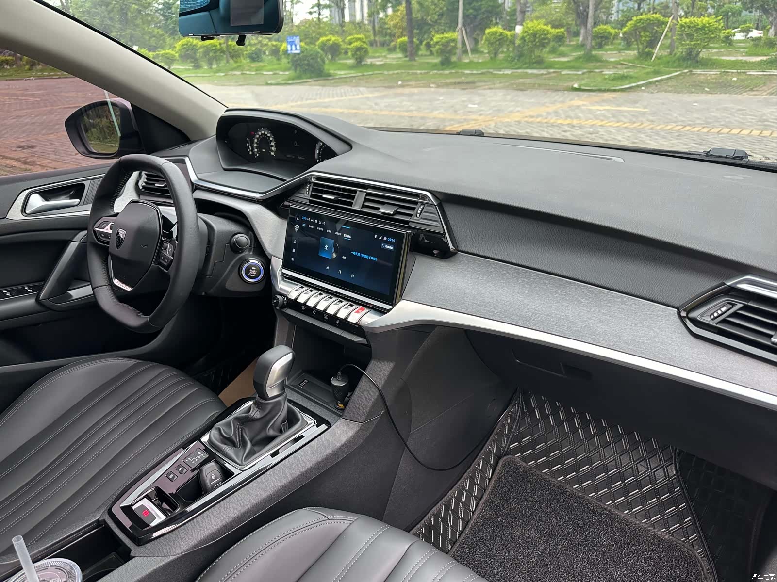 Peugeot 408, 2023 25