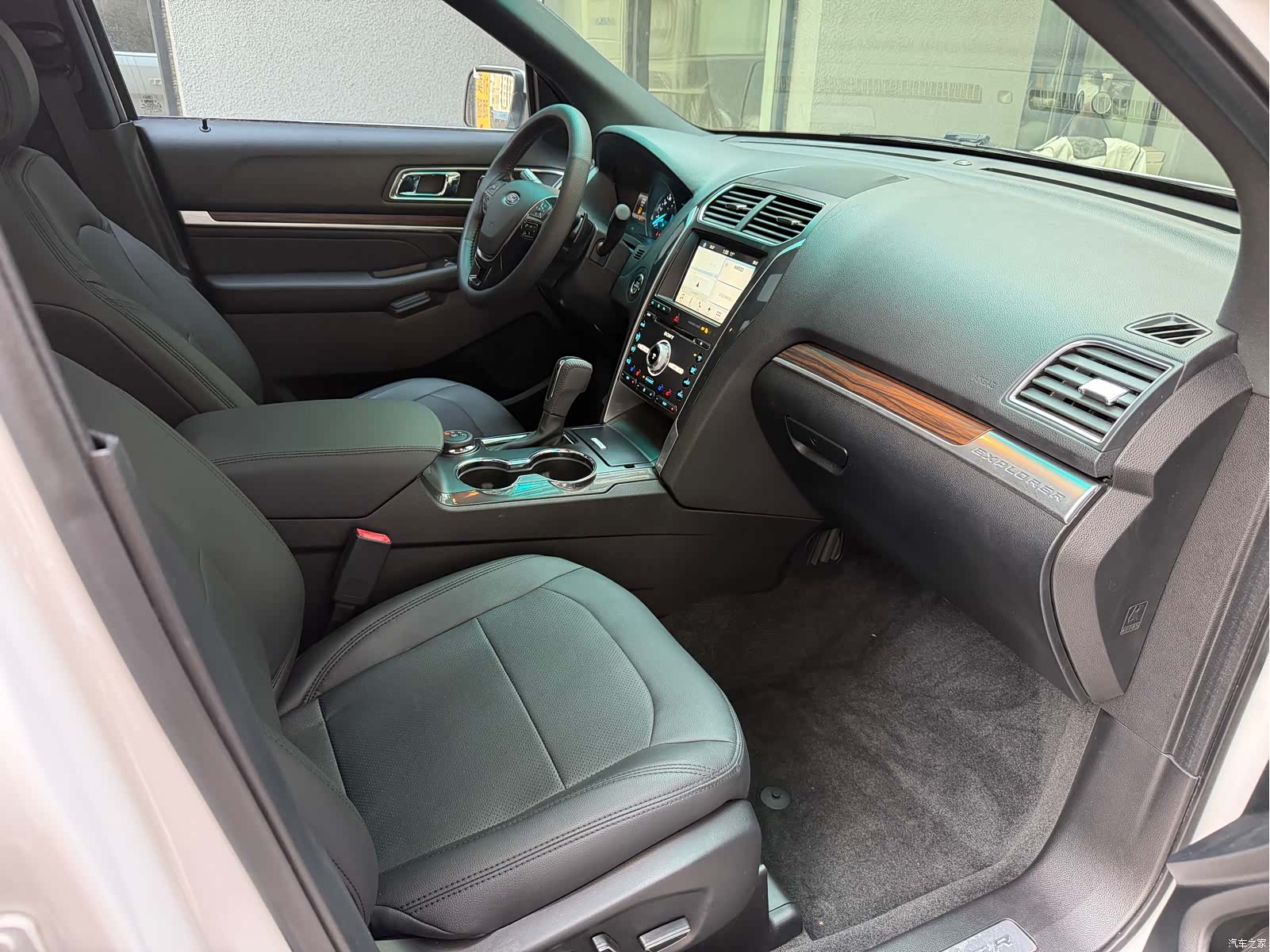 Ford Explorer, 2017 12