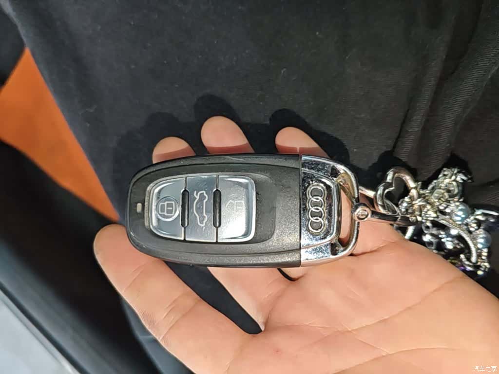 Audi A4L, 2015 12
