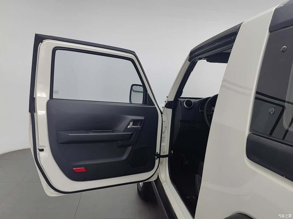 BAIC BJ40, 2015 8