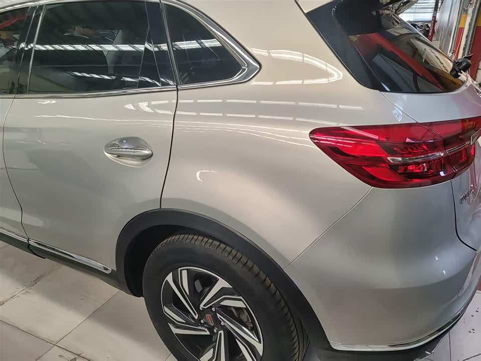 Hongqi HS5 Hongqi HS5