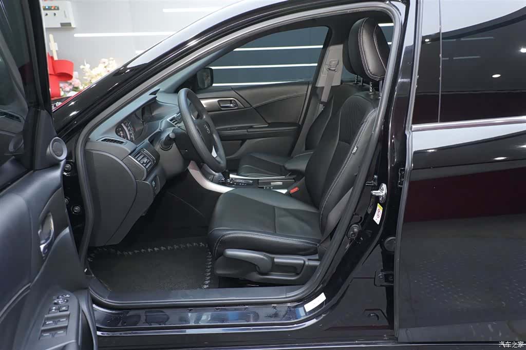 Honda Accord, 2016 15