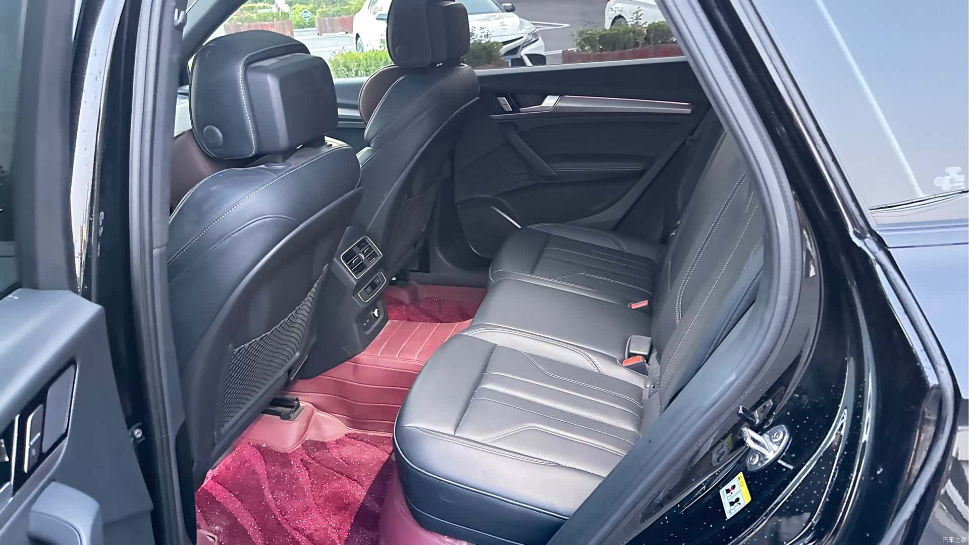 Audi Q5L, 2025 9