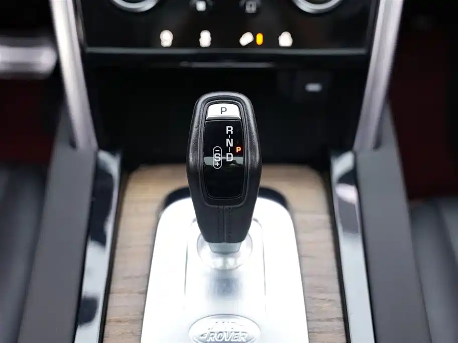 Land Rover Discover sports
