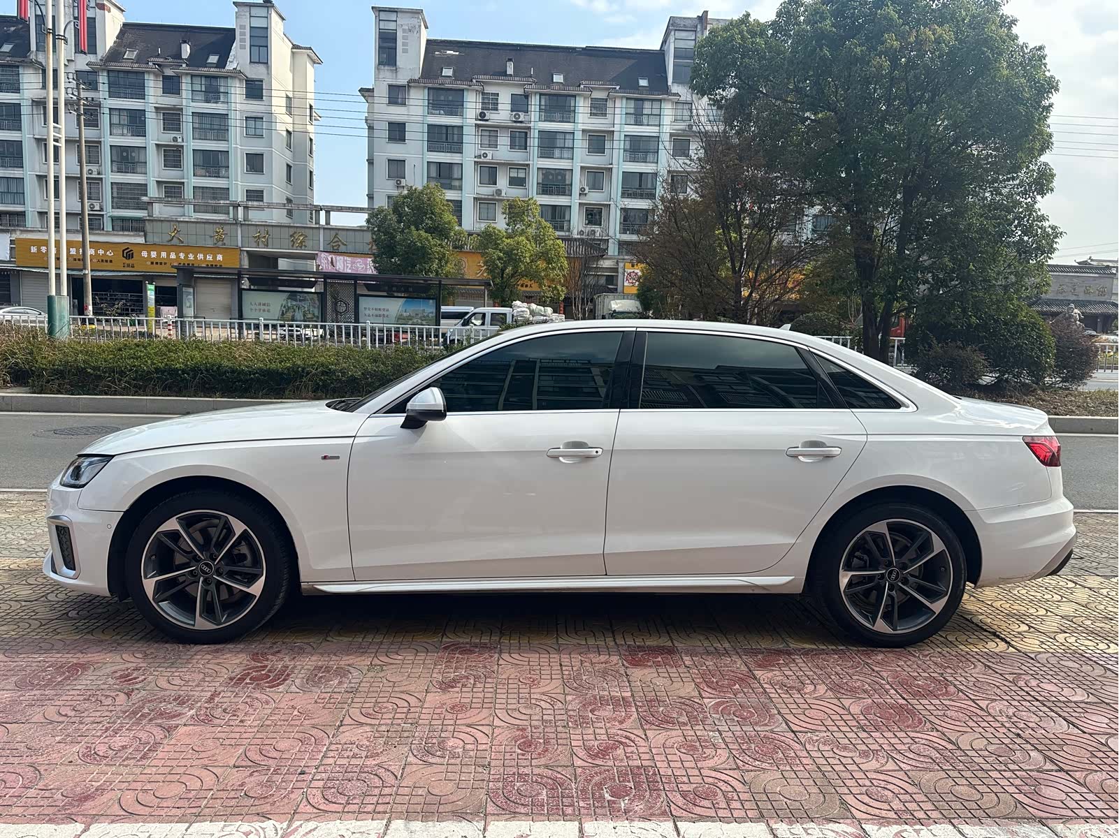 Audi A4L, 2022 7