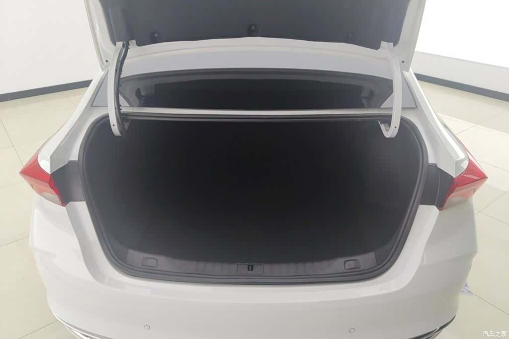 Buick Verano, 2023 4