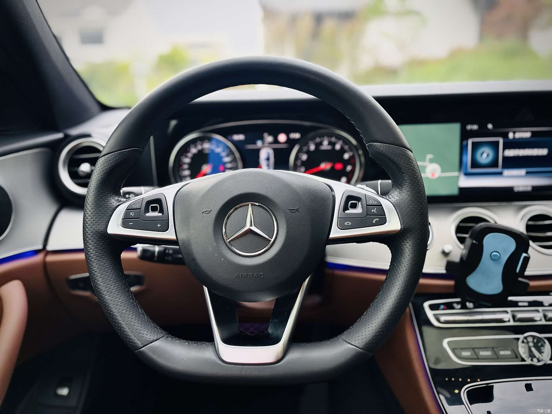 Mercedes-Benz E-Class, 2017 11
