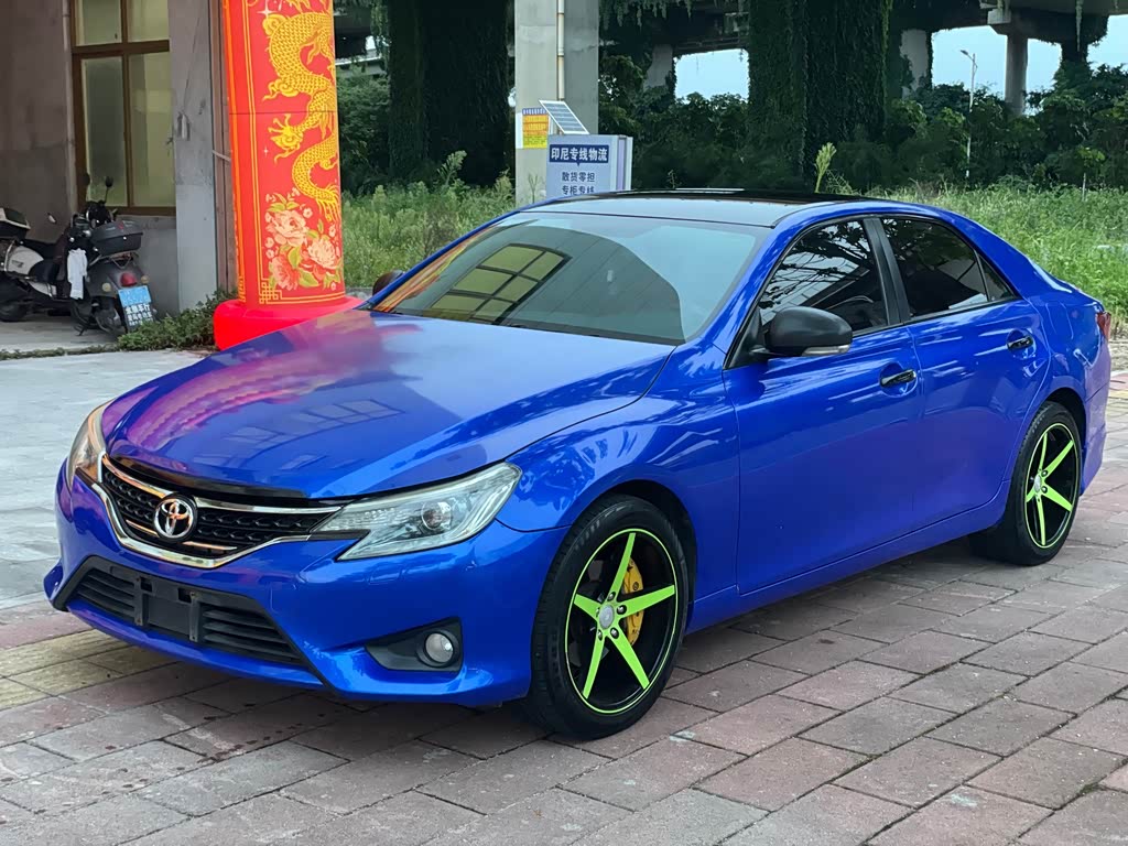 Toyota Reiz
