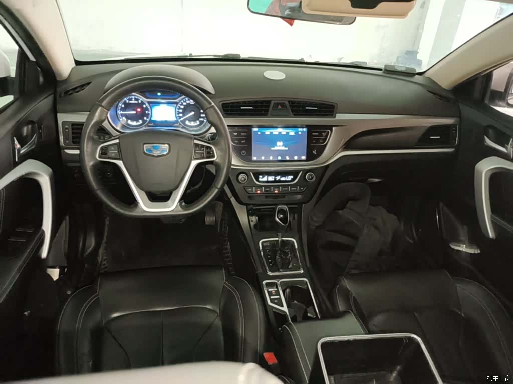 Geely Emgrand, 2017 10