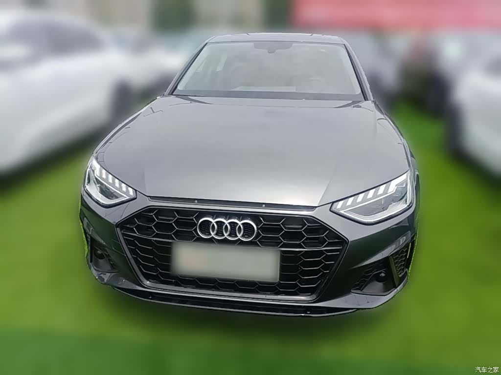 Audi A4L, 2022 все фото