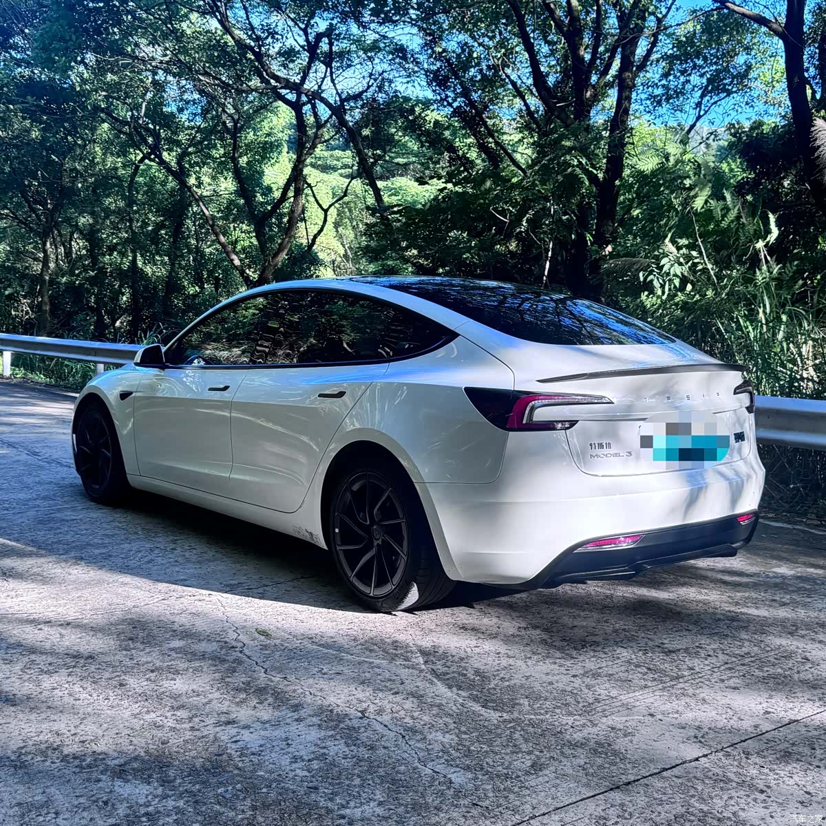 Tesla Model 3, 2024 4