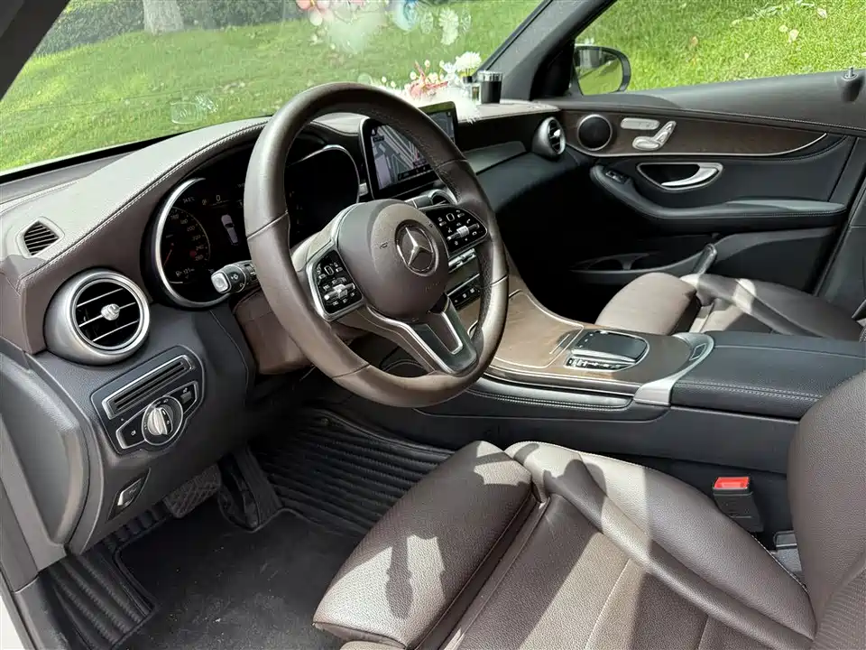 Mercedes-Benz GLC Mercedes-Benz GLC