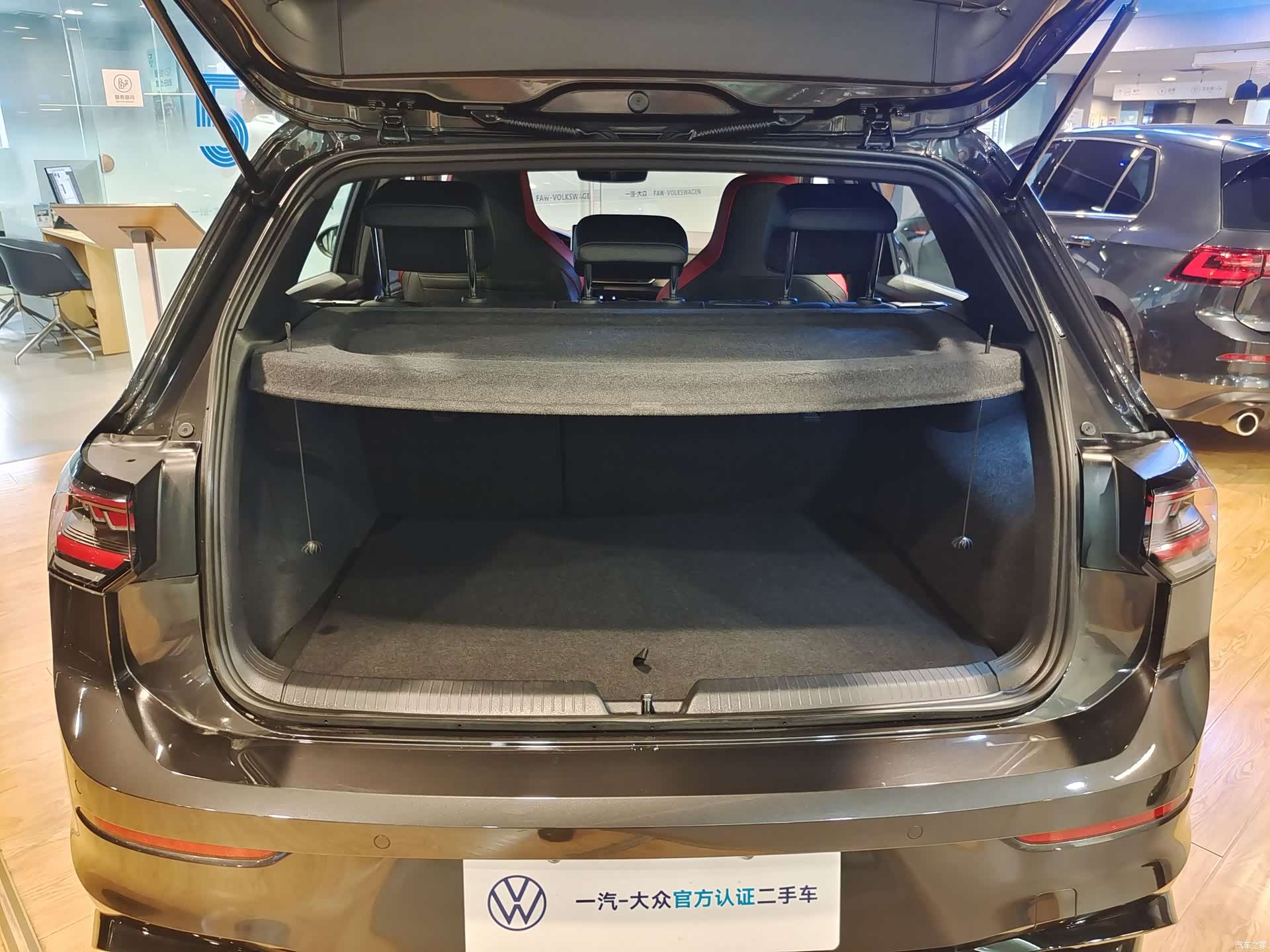 Volkswagen Golf, 2025 10