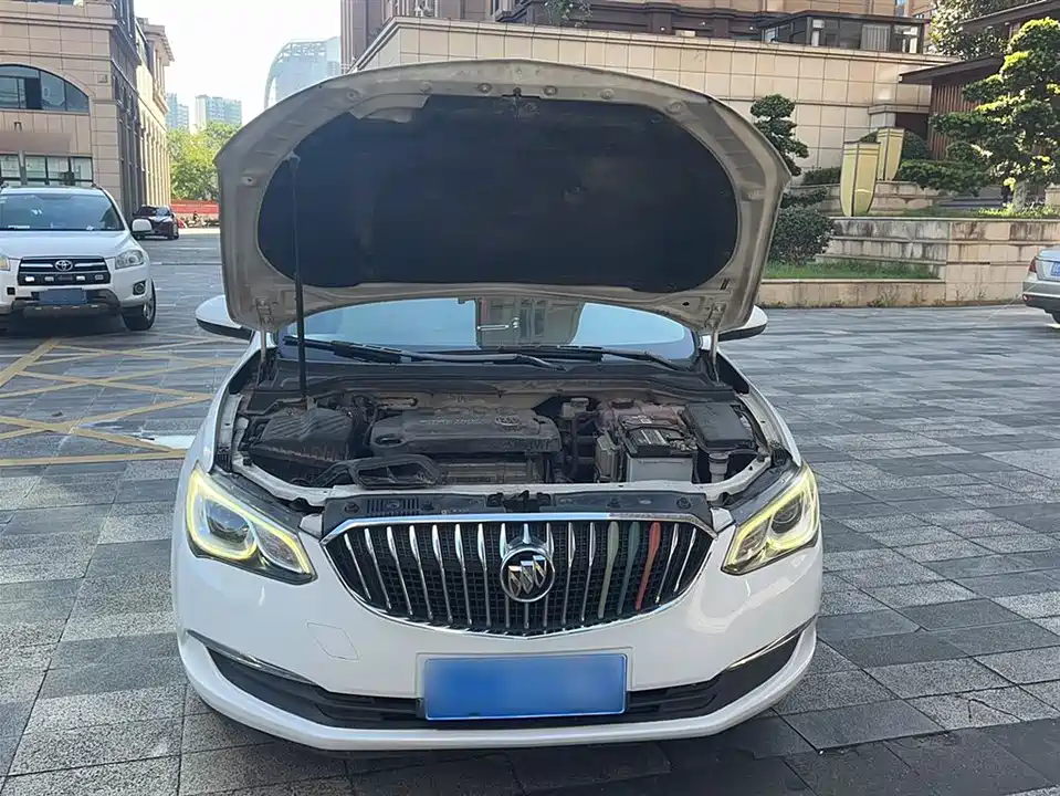 Buick Yinglang
