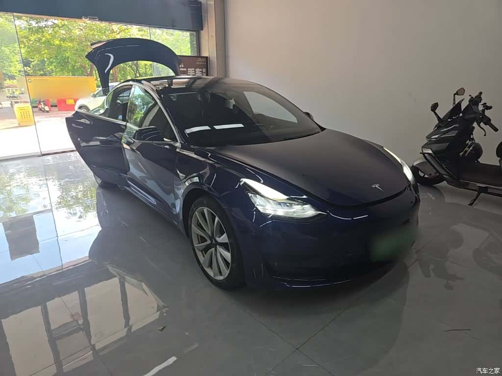 Tesla Model 3, 2020 4