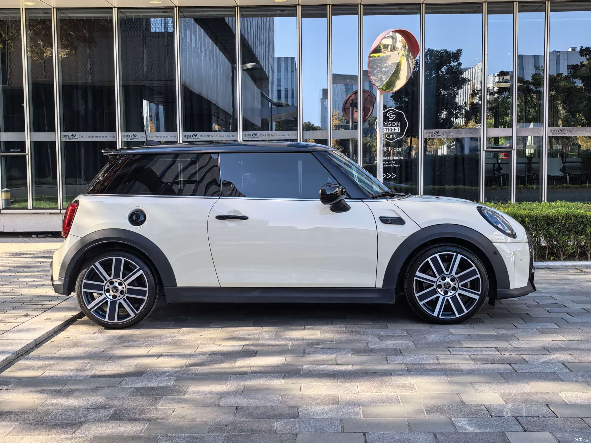 Mini Cooper, 2022 все фото
