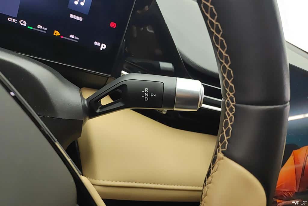 Geely Galaxy L6, 2023 16