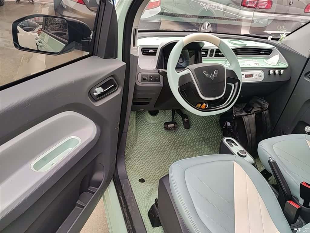Wuling MINIEV, 2022 16