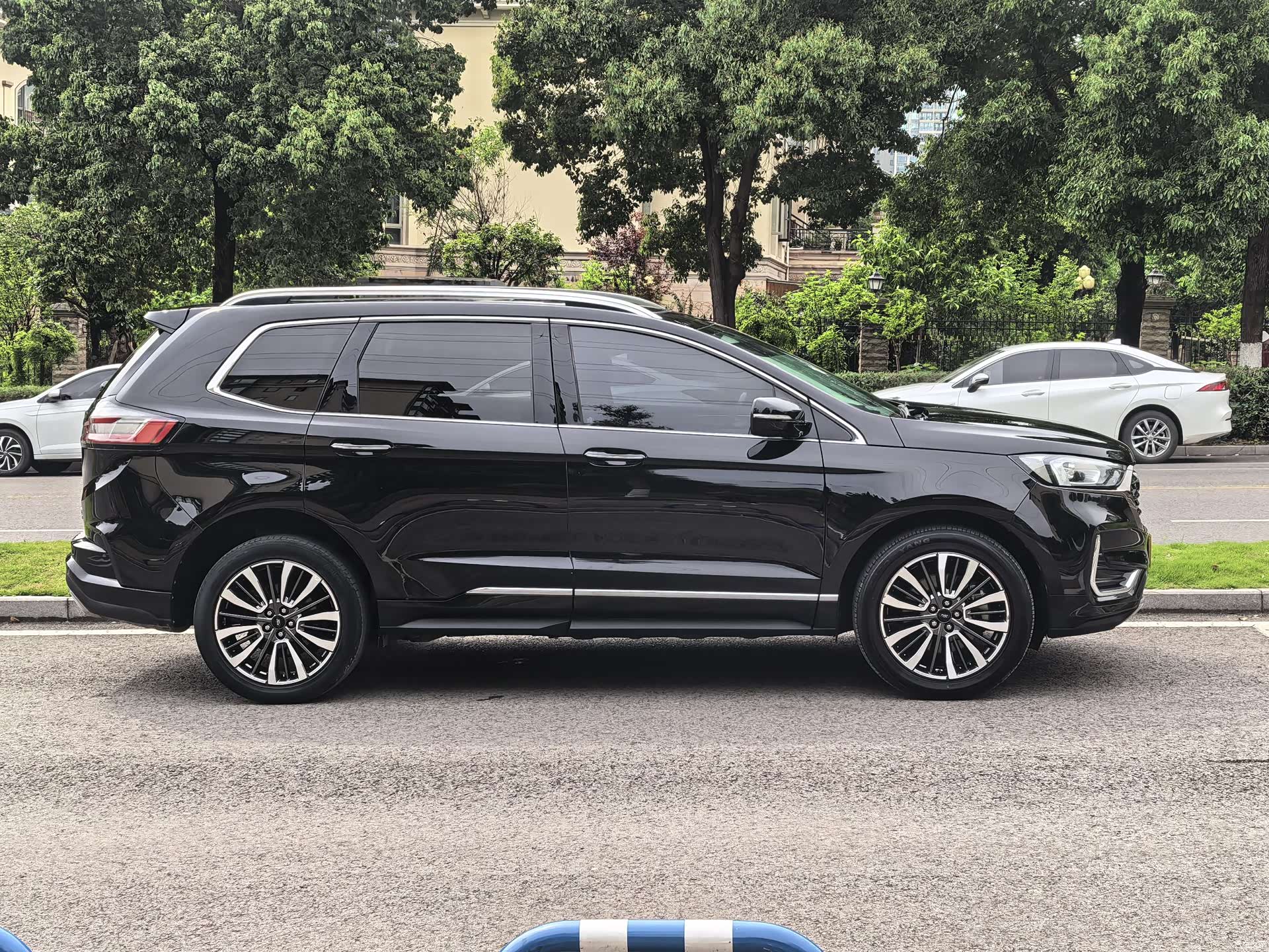 Ford Edge, 2021 4