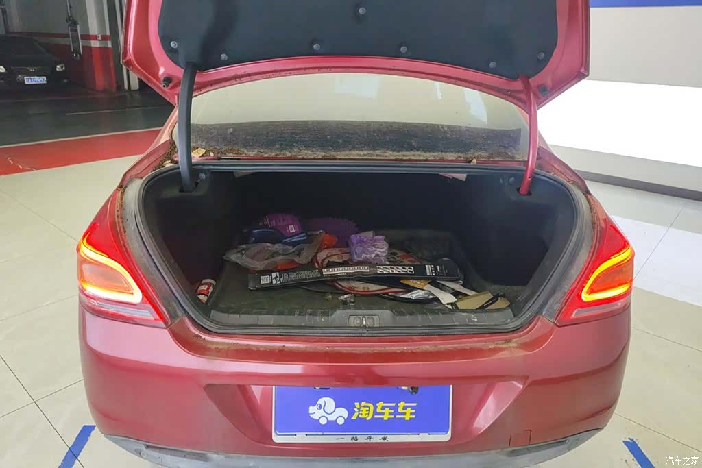 Peugeot 308, 2013 4